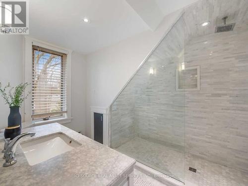 89 Balsam Avenue, Toronto, ON - Indoor Photo Showing Bathroom