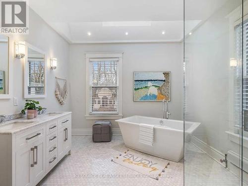 89 Balsam Avenue, Toronto, ON - Indoor Photo Showing Bathroom