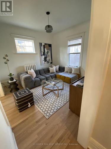 89 Balsam Avenue, Toronto, ON - Indoor Photo Showing Living Room