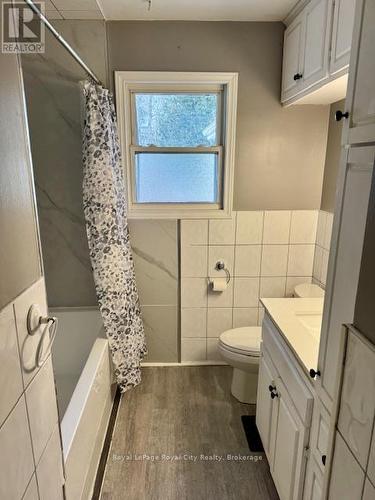 95 Bailey Avenue, Guelph (June Avenue), ON - Indoor Photo Showing Bathroom