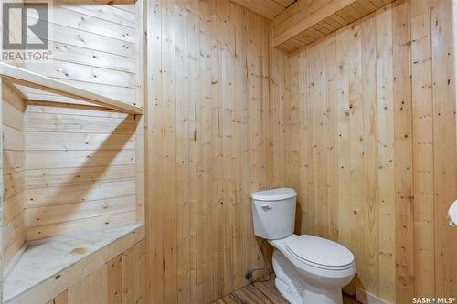 201 Hudson Avenue, Fort Qu'Appelle, SK - Indoor Photo Showing Bathroom