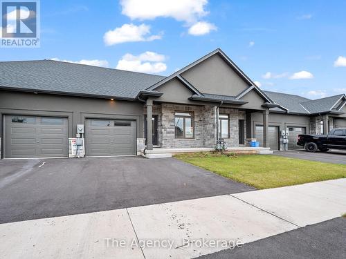 15 Austin Drive S, Welland (770 - West Welland), ON - Outdoor With Facade