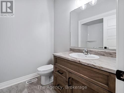 15 Austin Drive S, Welland (770 - West Welland), ON - Indoor Photo Showing Bathroom