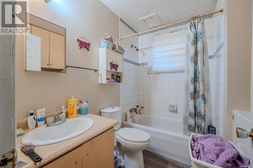 182 Bay Bulls Road, St. John'S, NL - Indoor Photo Showing Bathroom