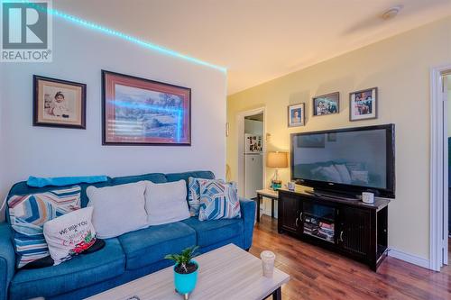 182 Bay Bulls Road, St. John'S, NL - Indoor Photo Showing Living Room