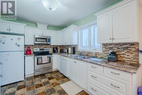 182 Bay Bulls Road, St. John'S, NL - Indoor Photo Showing Kitchen With Double Sink