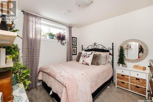 3354 Green Turtle Road, Regina, SK - Indoor Photo Showing Bedroom