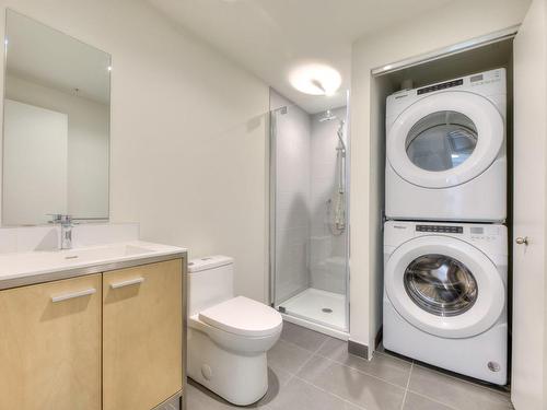 Bathroom - 701-5100 Boul. De L'Assomption, Montréal (Rosemont/La Petite-Patrie), QC - Indoor Photo Showing Laundry Room