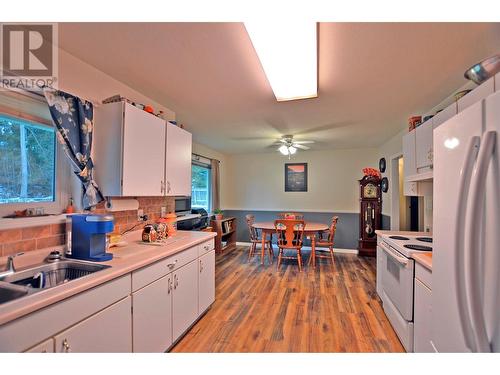 2200 Leblanc Street, Lumby, BC - Indoor Photo Showing Kitchen