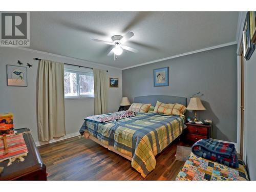 Primary bedroom with ensuite - 2200 Leblanc Street, Lumby, BC - Indoor Photo Showing Bedroom