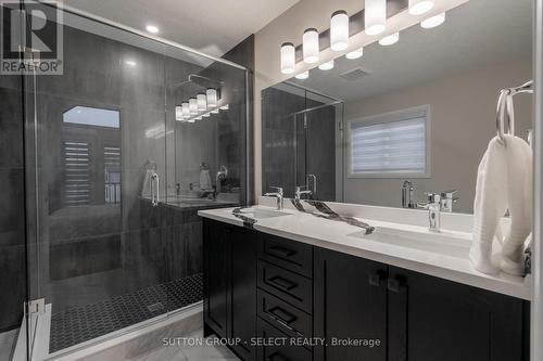 6370 Heathwoods Avenue, London, ON - Indoor Photo Showing Bathroom