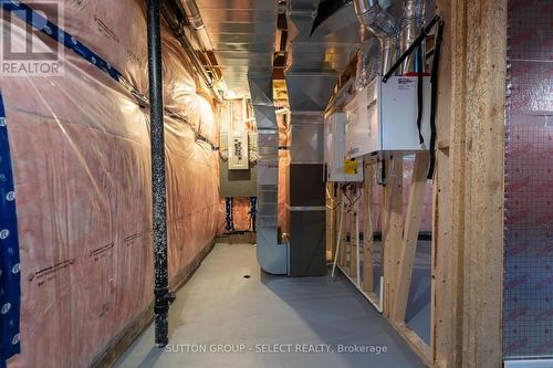 6370 Heathwoods Avenue, London, ON - Indoor Photo Showing Basement