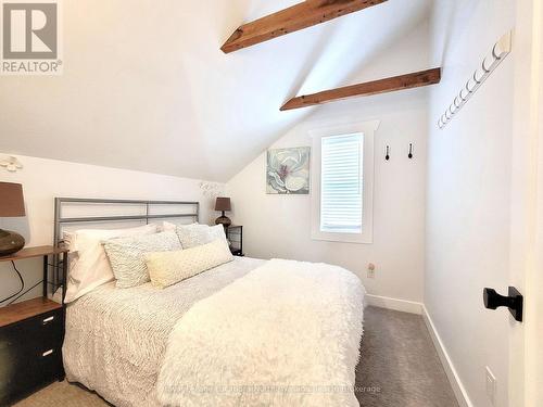 347 Balm Beach Road W, Tiny, ON - Indoor Photo Showing Bedroom