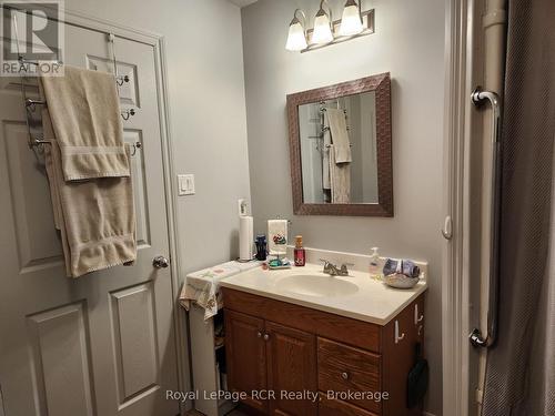 3 - 302 Park Street W, West Grey (Durham), ON - Indoor Photo Showing Bathroom