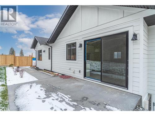 2250 Coldwater Drive, Kamloops, BC - Outdoor With Exterior