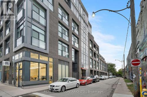 Th1 - 41 Ossington Avenue, Toronto, ON - Outdoor