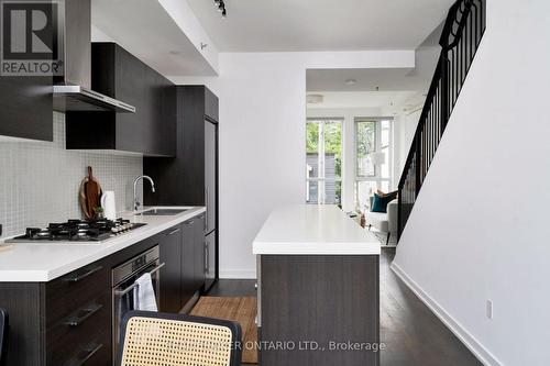 Th1 - 41 Ossington Avenue, Toronto, ON - Indoor Photo Showing Kitchen With Upgraded Kitchen