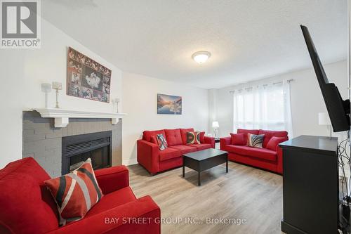 224 Edenwood Crescent, Orangeville, ON - Indoor Photo Showing Living Room With Fireplace