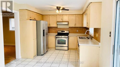 5953 Chorley (Upper) Place, Mississauga, ON - Indoor Photo Showing Kitchen With Double Sink