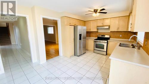 5953 Chorley (Upper) Place, Mississauga, ON - Indoor Photo Showing Kitchen With Double Sink