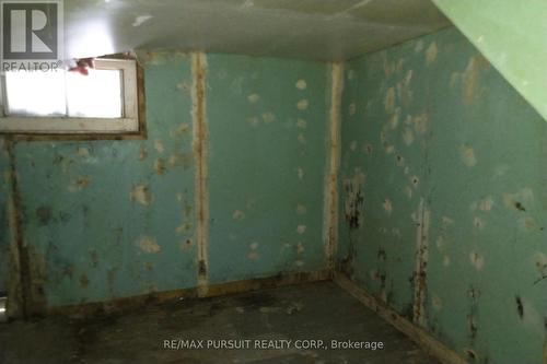 8 Queen Street, Kirkland Lake (Kl & Area), ON - Indoor Photo Showing Other Room