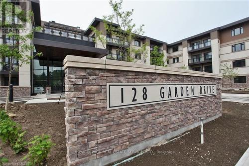 109 - 128 Garden Drive, Oakville, ON - Outdoor With Balcony