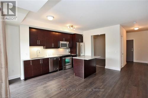 109 - 128 Garden Drive, Oakville, ON - Indoor Photo Showing Kitchen With Upgraded Kitchen