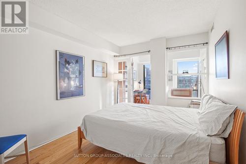 503 - 456 College Street, Toronto, ON - Indoor Photo Showing Bedroom