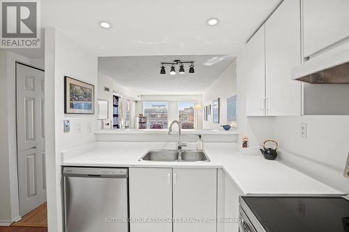 503 - 456 College Street, Toronto, ON - Indoor Photo Showing Laundry Room