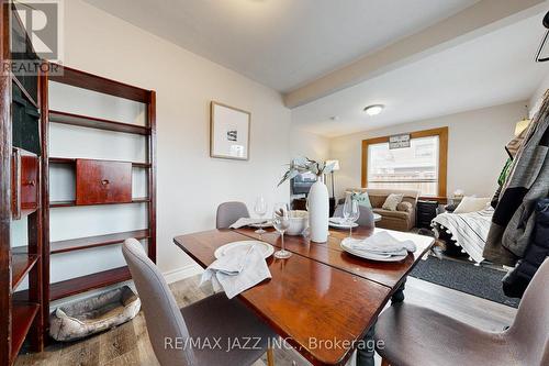 656 Hortop Street, Oshawa (O'Neill), ON - Indoor Photo Showing Living Room