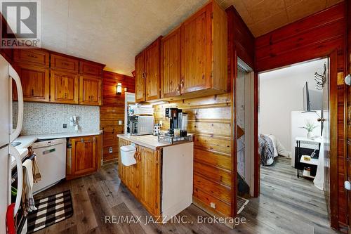 656 Hortop Street, Oshawa (O'Neill), ON - Indoor Photo Showing Kitchen