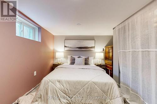 656 Hortop Street, Oshawa (O'Neill), ON - Indoor Photo Showing Bedroom