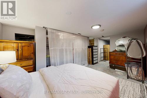 656 Hortop Street, Oshawa (O'Neill), ON - Indoor Photo Showing Bedroom