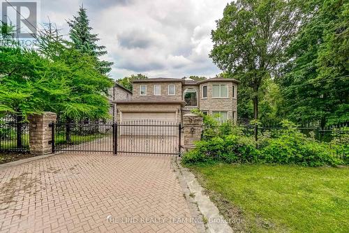 99 Birch Avenue, Richmond Hill, ON - Outdoor