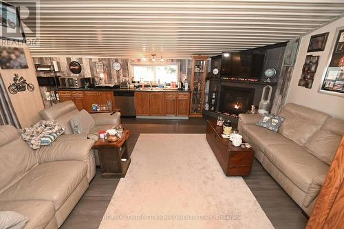 180 Centennial Avenue, St. Thomas, ON - Indoor Photo Showing Living Room With Fireplace