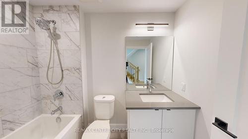 107B - 2082 Lumen Drive, London, ON - Indoor Photo Showing Bathroom