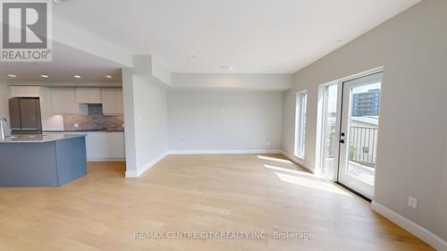 116A - 2062 Lumen Drive, London, ON - Indoor Photo Showing Kitchen