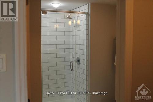 302 - 195 Besserer Street, Ottawa, ON - Indoor Photo Showing Bathroom