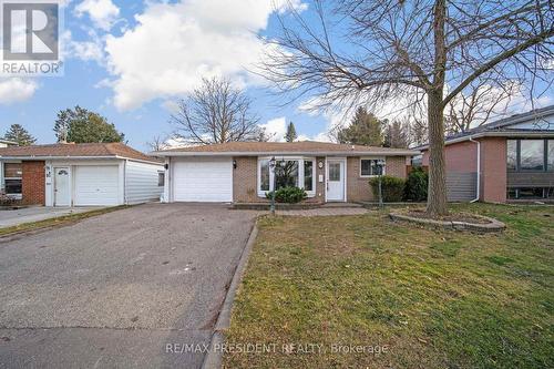 83 Watson Crescent, Brampton, ON - Outdoor With Facade