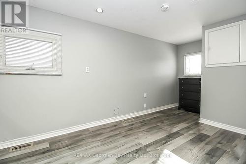 405 Bay Street, Midland, ON - Indoor