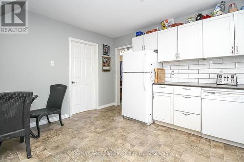 405 Bay Street, Midland, ON - Indoor Photo Showing Kitchen