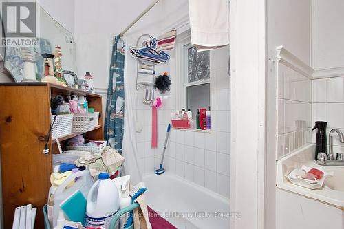 171 Nile Street, Stratford, ON - Indoor Photo Showing Bathroom