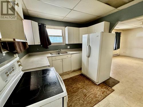 9804 17 Street, Dawson Creek, BC - Indoor