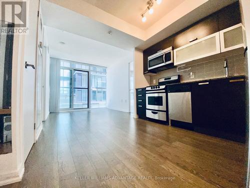 903 - 36 Lisgar Street, Toronto, ON - Indoor Photo Showing Kitchen