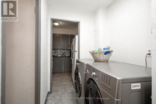 102 - 1 Royal Orchard Blv Boulevard, Markham, ON - Indoor Photo Showing Laundry Room