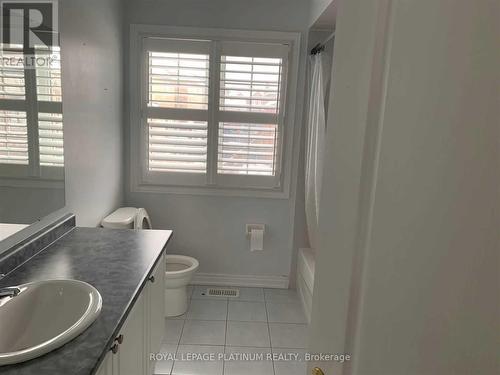 Upper - 121 Young Drive, Brampton, ON - Indoor Photo Showing Bathroom