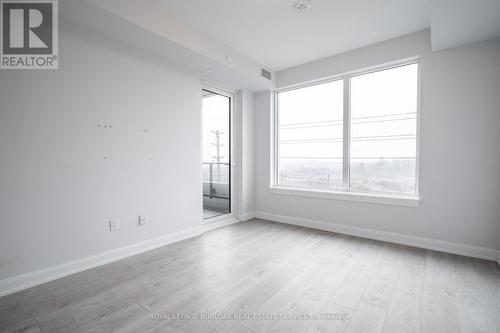 408 - 3220 William Coltson Avenue, Oakville, ON - Indoor Photo Showing Other Room