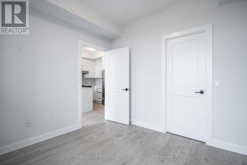 408 - 3220 William Coltson Avenue, Oakville, ON - Indoor Photo Showing Other Room