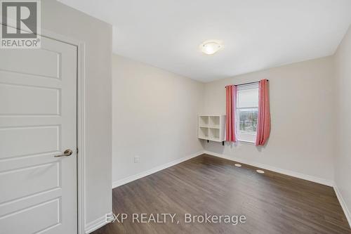 244 Ellen Davidson Drive, Oakville, ON - Indoor Photo Showing Other Room