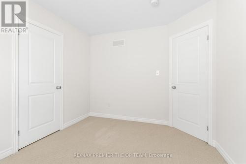 238 Medici Lane, Hamilton, ON - Indoor Photo Showing Other Room